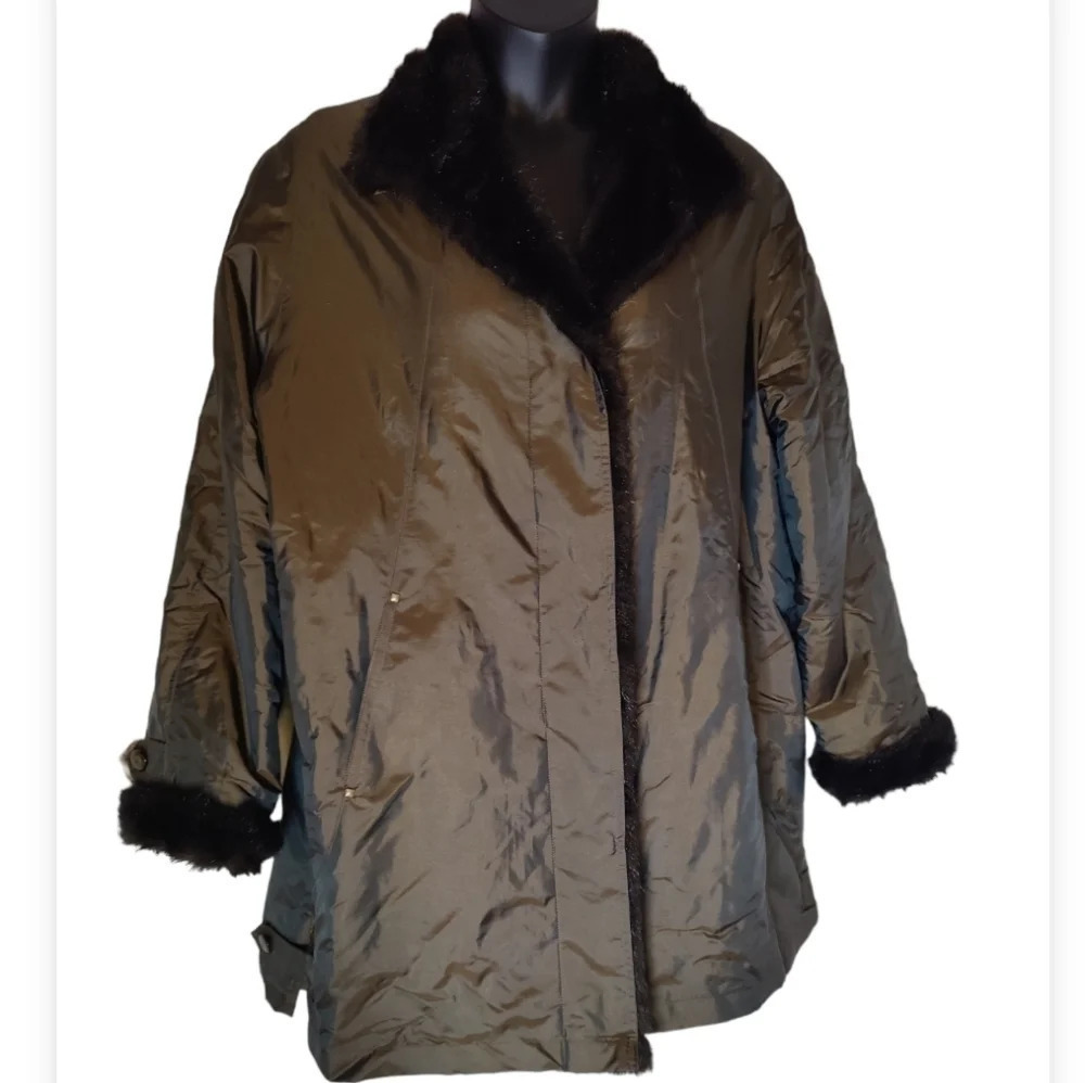 𝅺BEAUTIFUL Regent Park Iridescent Faux Mink Trimmed Coat EUC ❤️ - Picture 3 of 15